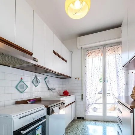 Civico 57 A 100 Metri Dal Mare Apartman