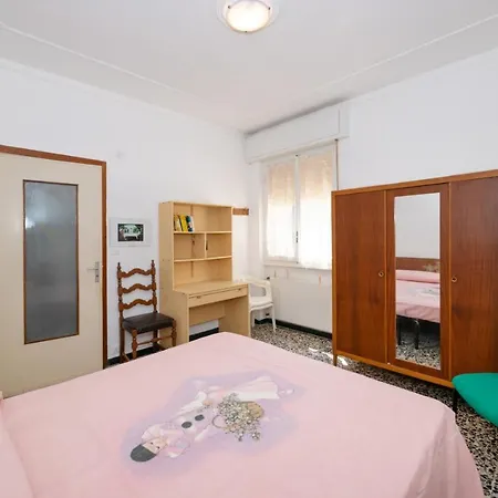Civico 57 A 100 Metri Dal Mare Apartman Finale Ligure