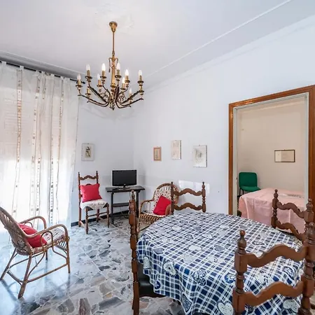Civico 57 A 100 Metri Dal Mare Apartman Finale Ligure